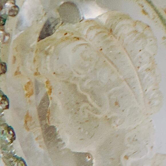 Vintage Whiting & Davis Cameo Clip-On Earrings, Filigree, 1950s Jewelry - Picture 4 of 12